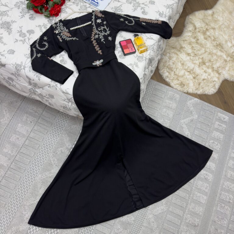 ⁦فساتين سهرة لون أسود⁩ - الصورة ⁦2⁩