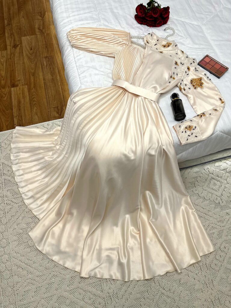 ⁦احلي فساتين نسائية⁩ - الصورة ⁦4⁩