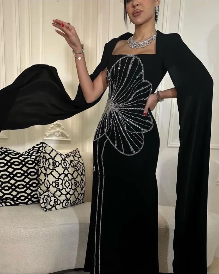 فساتين سهرة لون أسود