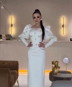 فساتين لون اييض