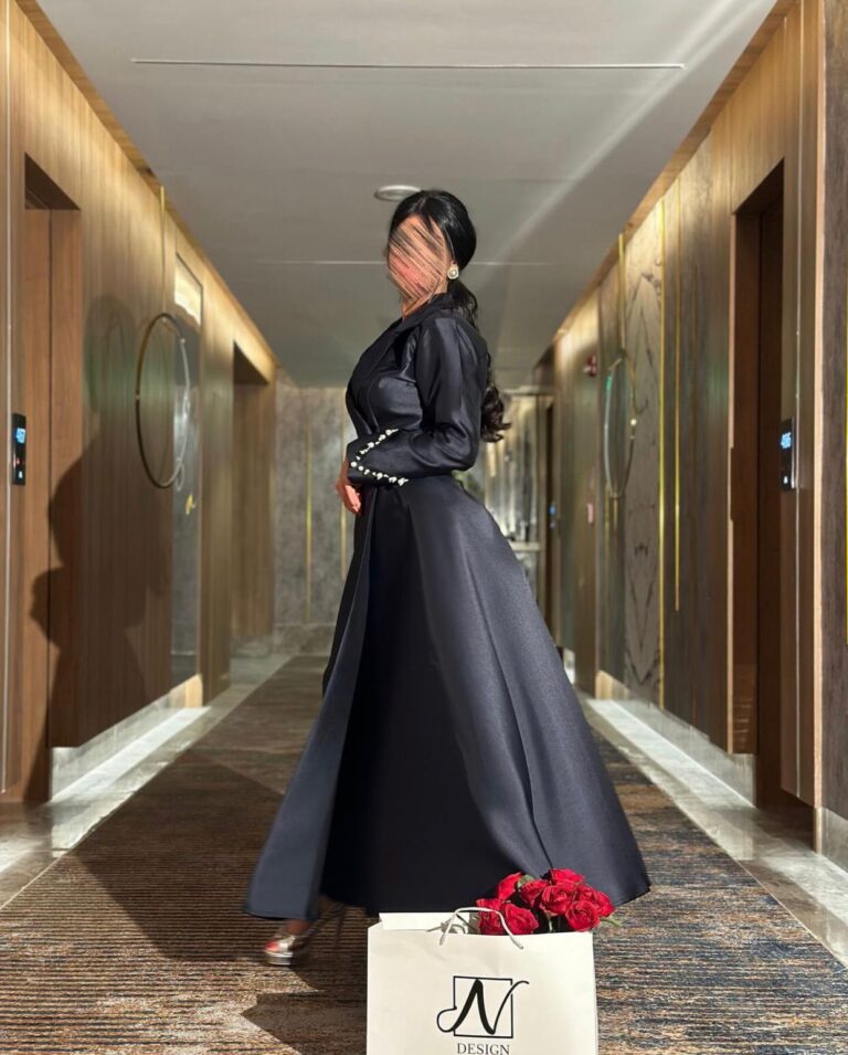 ⁦فساتين سهرة لون أسود⁩ - الصورة ⁦5⁩
