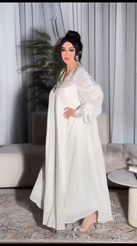 ⁦فستان ناعم⁩ - الصورة ⁦2⁩