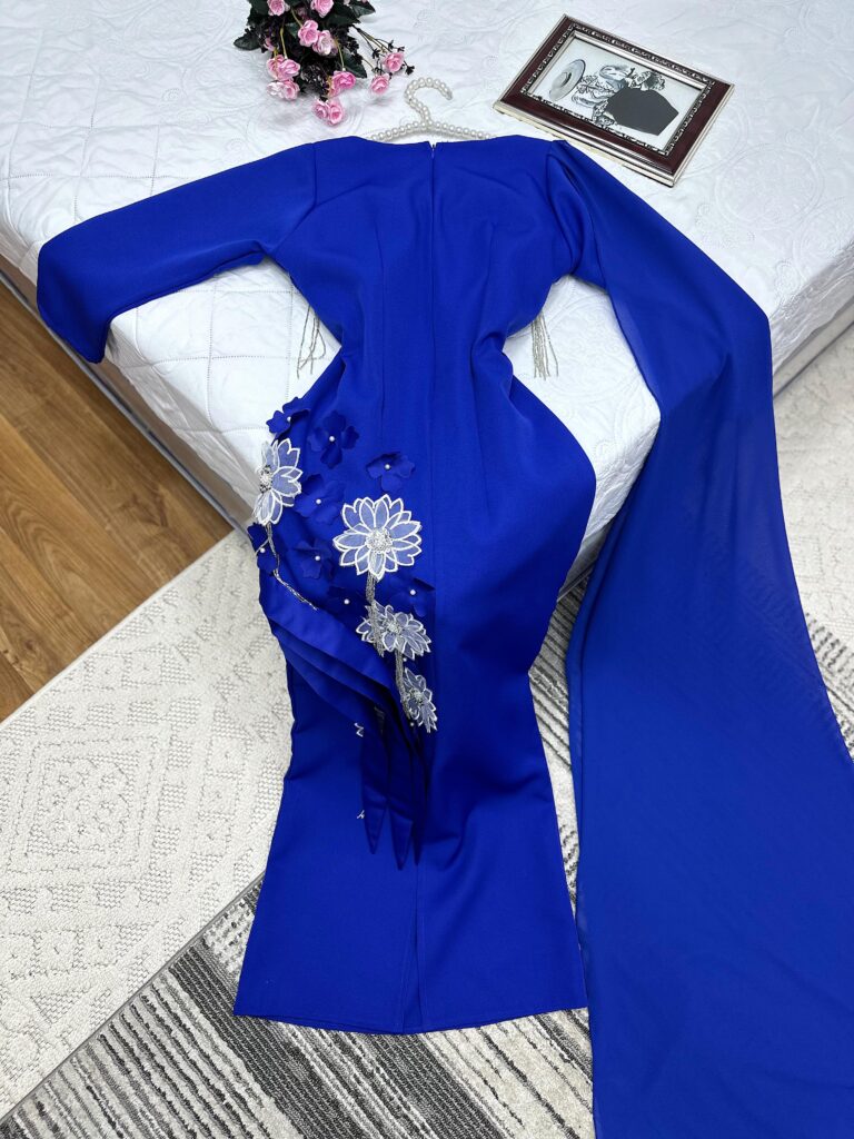 ⁦فستان سهرة لون ازرق⁩ - الصورة ⁦4⁩