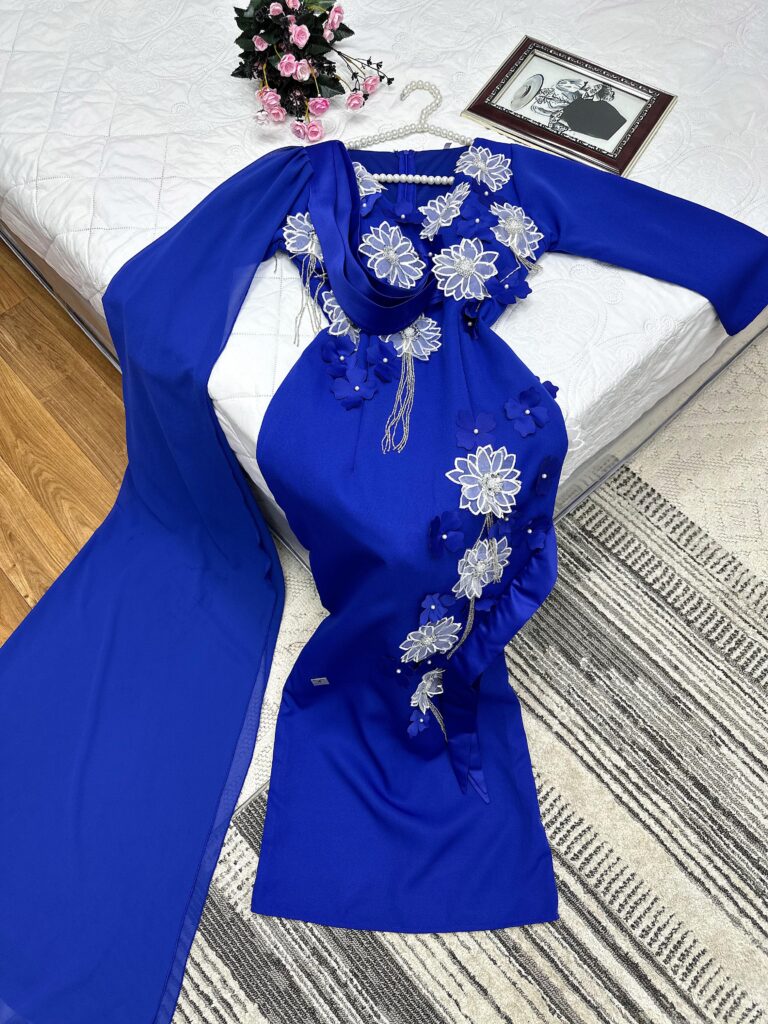 ⁦فستان سهرة لون ازرق⁩ - الصورة ⁦3⁩