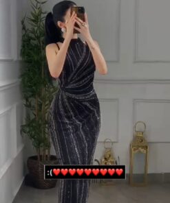 فستان لون أسود