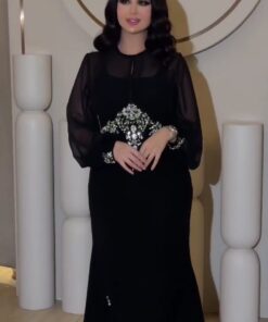 فستان لون اسود طويل