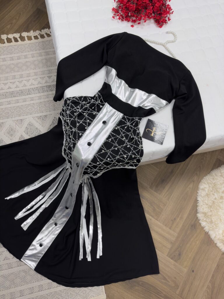 ⁦فستان سهرة اسود كريب استرتش⁩ - الصورة ⁦3⁩