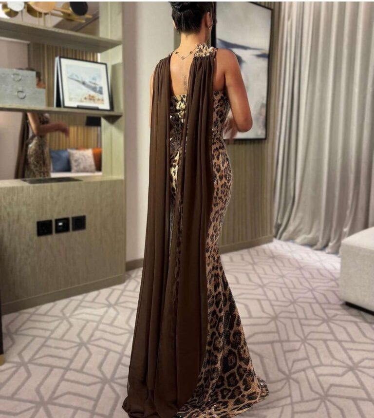 ⁦فستان سهرة فخم وانيق تايجر⁩ - الصورة ⁦2⁩