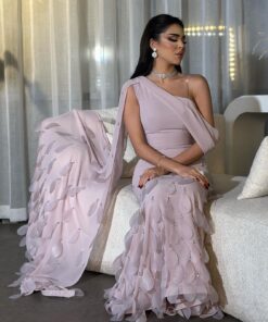 فستان سهرة بكتف وأحد