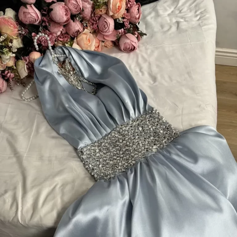 ⁦فستان سهرة لون رصاصي⁩ - الصورة ⁦4⁩