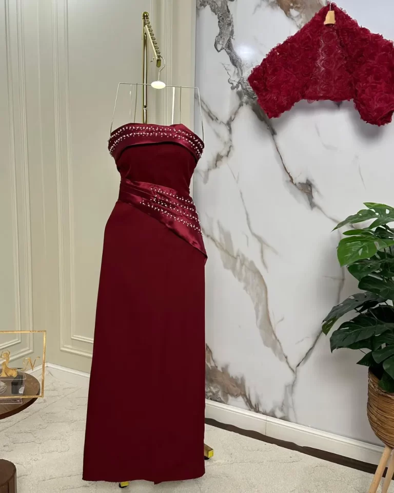 ⁦فساتين سهرة عنابي⁩ - الصورة ⁦3⁩