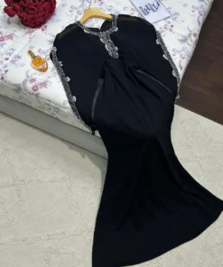 Alternative view of جلابيات ناعمة