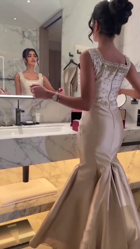 ⁦فستان فخم وانيق⁩ - الصورة ⁦7⁩