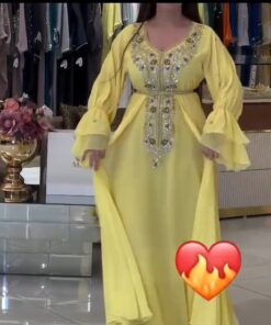 جلابية مناسبة لون اصفر