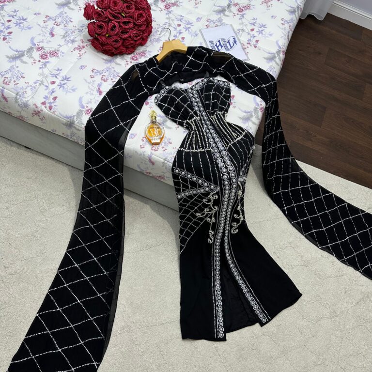 ⁦فساتين سهرة لون اسود جميل وأنيق⁩ - الصورة ⁦4⁩