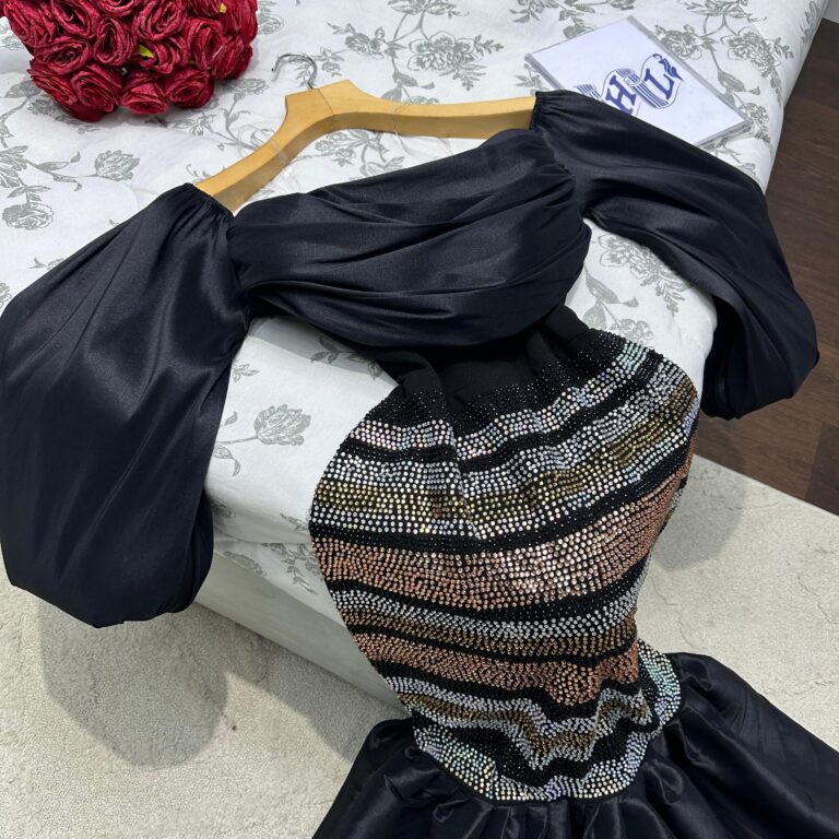 ⁦فساتين سهرة لون اسود طويلة⁩ - الصورة ⁦3⁩