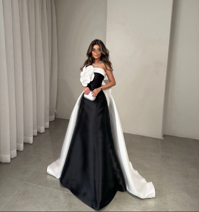 ⁦فستان سهرة اسود طويل⁩ - الصورة ⁦7⁩