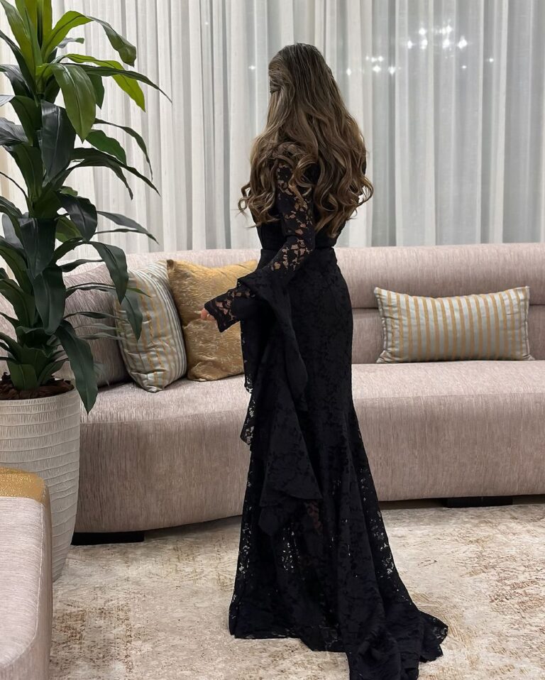 ⁦فساتين سهرة دانتيل⁩ - الصورة ⁦3⁩