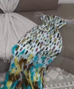 Alternative view of فستان بقصة مناسبة تحتضن الجسم وتبرز القوام