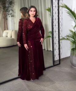 فستان سهرة مخمل