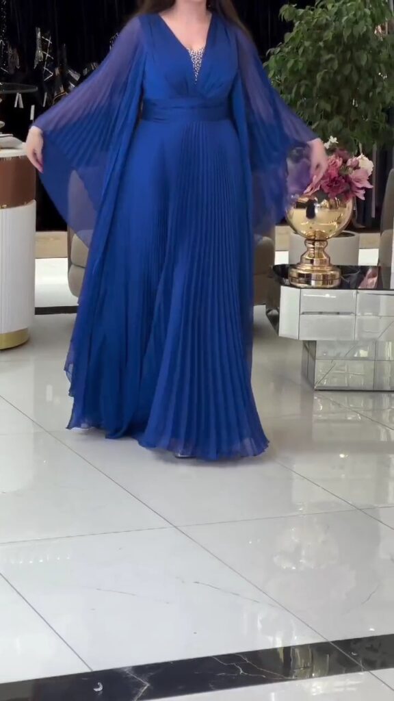 ⁦فستان مناسب فخم⁩ - الصورة ⁦5⁩
