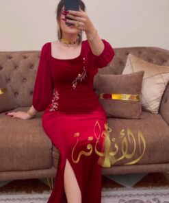 فساتين مخمل