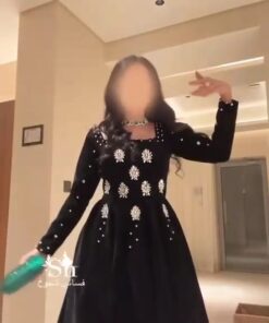 فساتين سهرة لون أسود جوخ