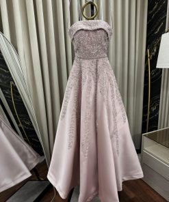 فستان منفوش