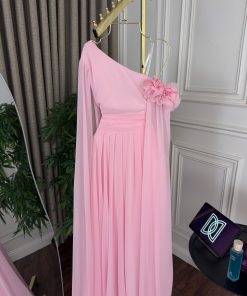 فساتين شيفون ناعمة