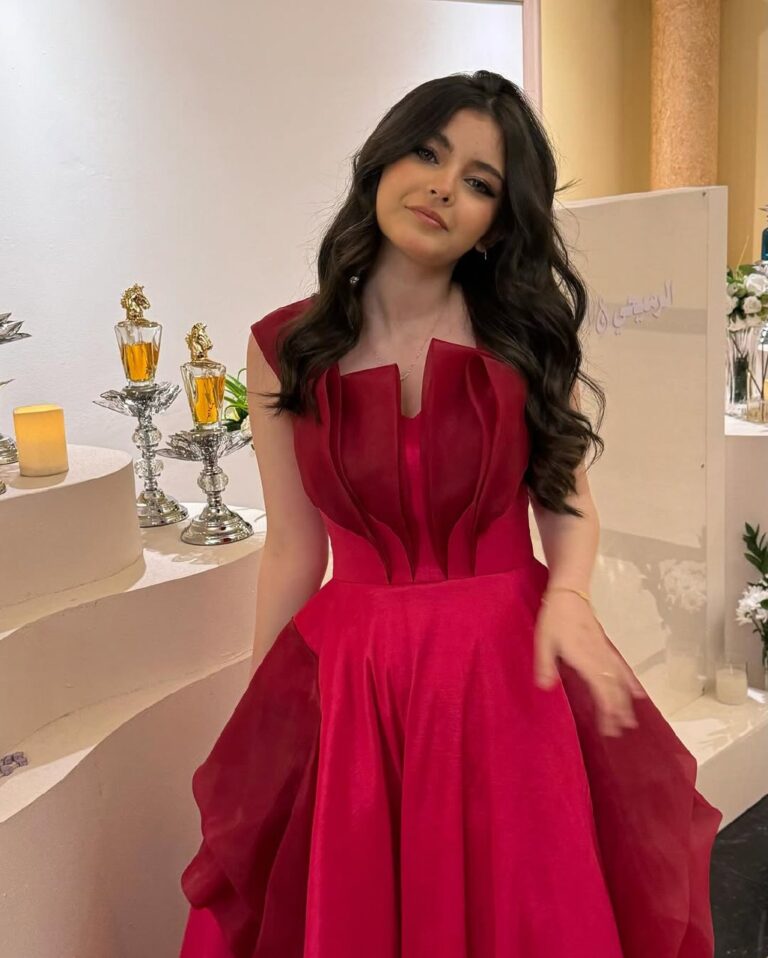 ⁦فساتين بنات سن محير⁩ - الصورة ⁦2⁩