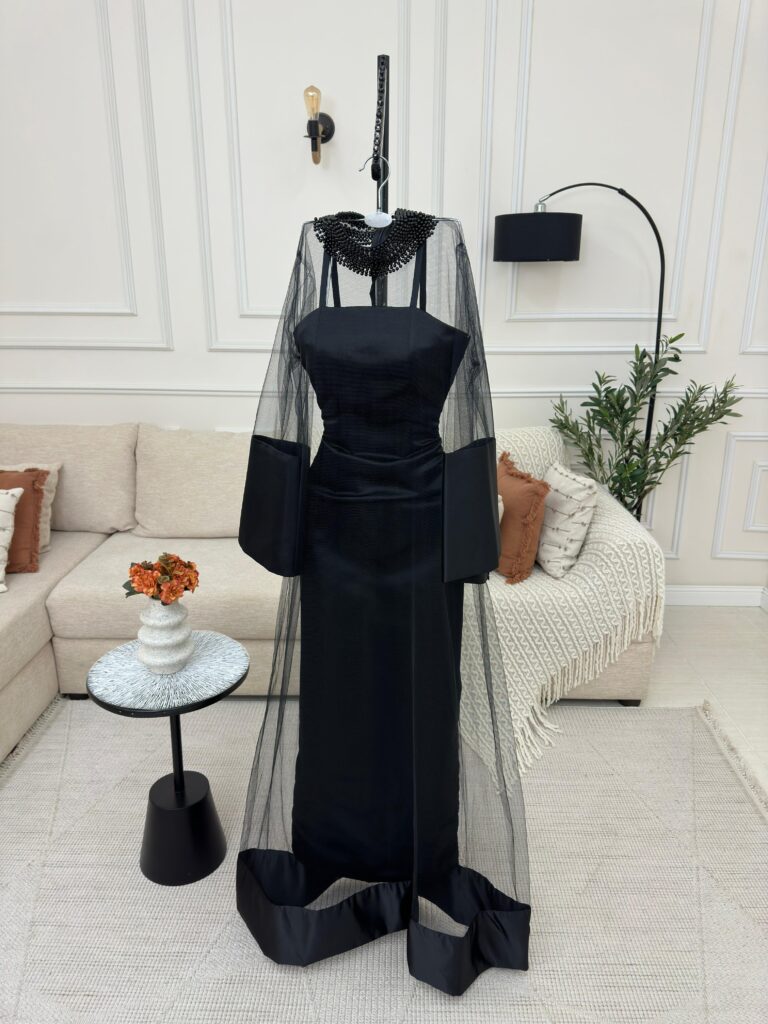⁦فستان سهرة لون ابيض وأسود⁩ - الصورة ⁦8⁩