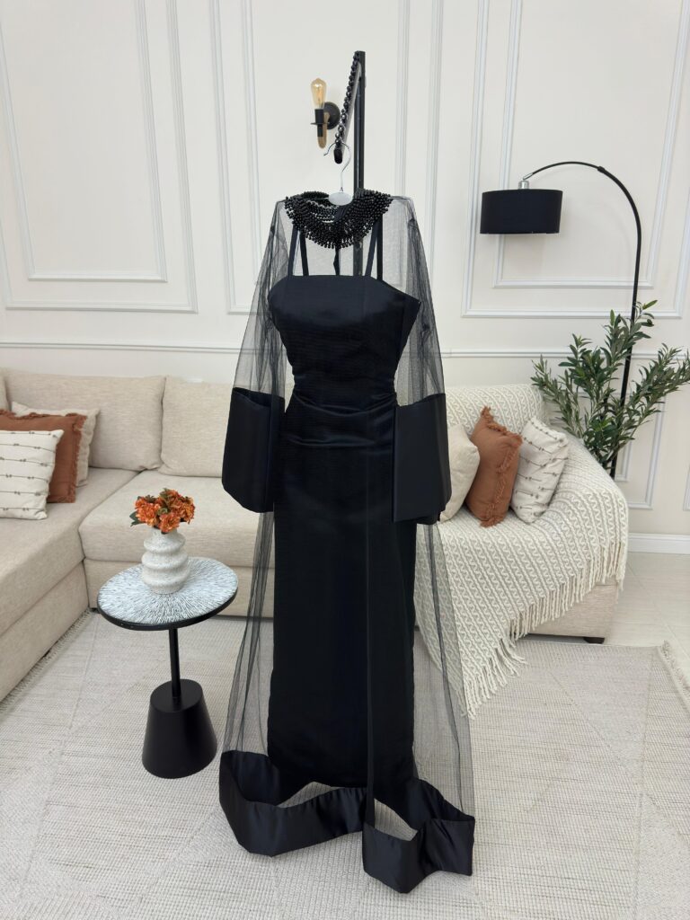 ⁦فستان سهرة لون ابيض وأسود⁩ - الصورة ⁦9⁩