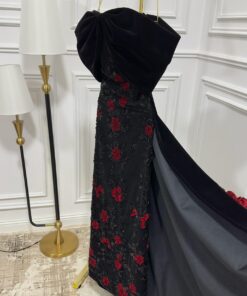 Alternative view of فساتين سهرة لون اسود