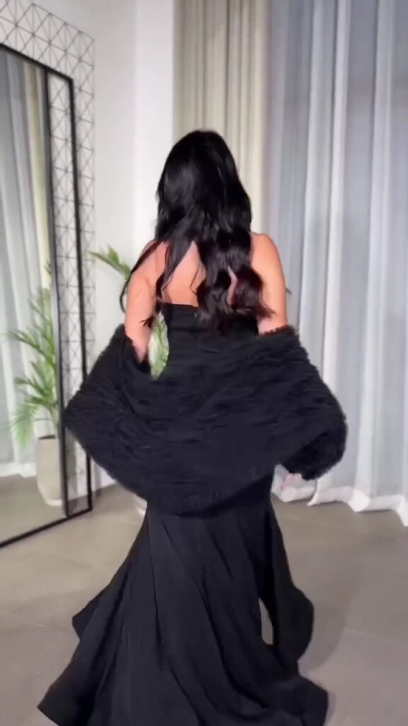 ⁦فستان سهرة كريب استرتش⁩ - الصورة ⁦6⁩
