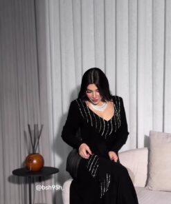فساتين سهرة باللون الاسود