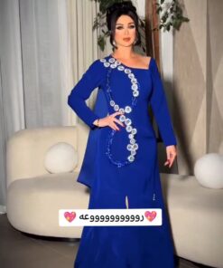 فستان سهرة طويل لون نيلي