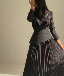 فستان سهرة أسود جميل وأنيق