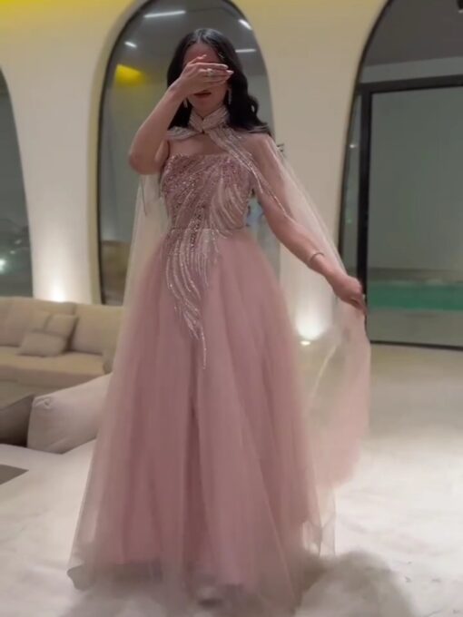 ⁦فستان سهرة فخم وانيق⁩ - الصورة ⁦2⁩