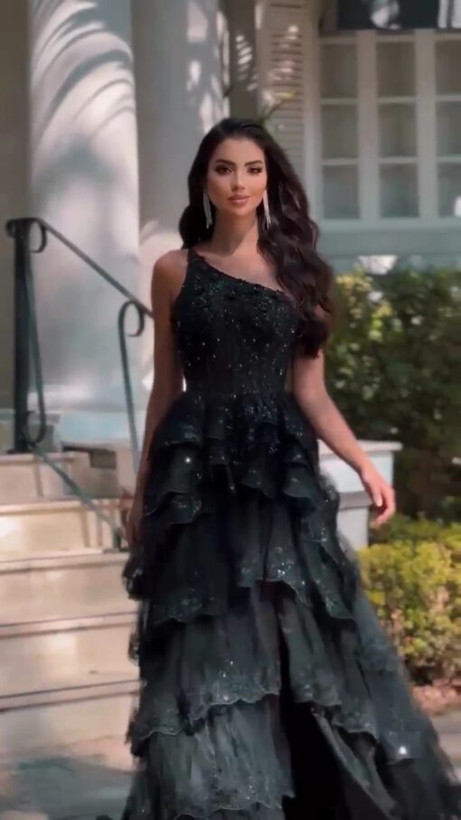 ⁦فساتين سهرة لون أسود⁩ - الصورة ⁦4⁩
