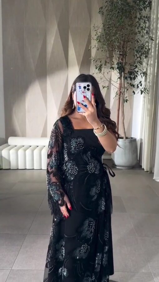 فستان مناسبة لون أسود
