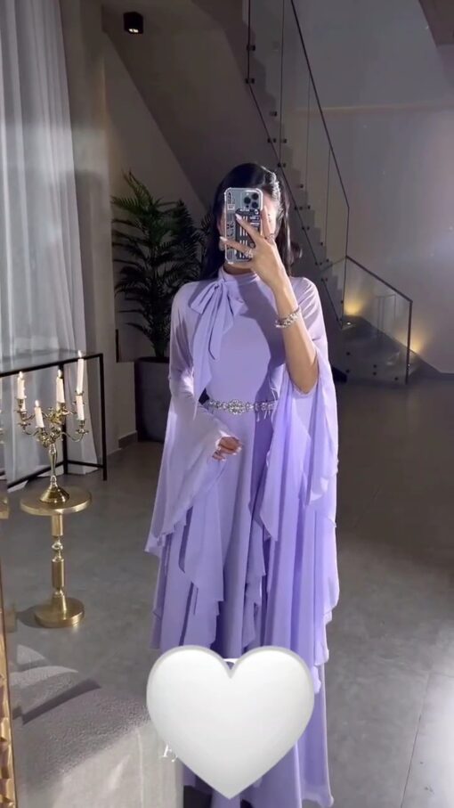 فساتين سهرة ناعمة