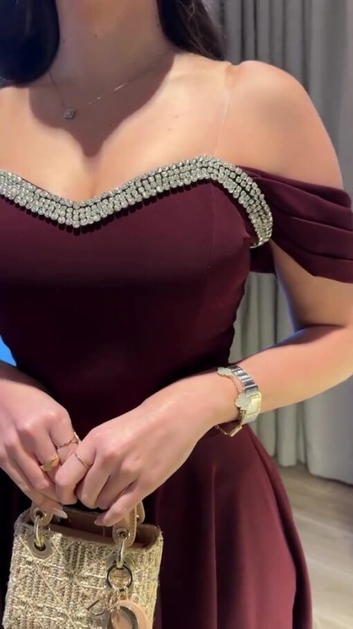 ⁦فستان سهرة لون نبيتي⁩ - الصورة ⁦4⁩