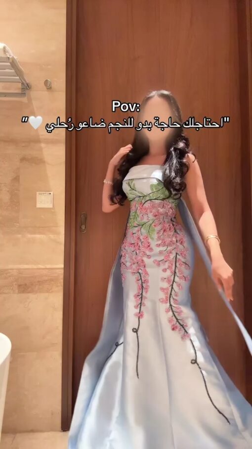 فستان سهرة بلون أزرق سماوي