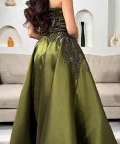 Alternative view of فستان سهرة زيتوني فخم بتطريز فاخر ولمسة ملكية