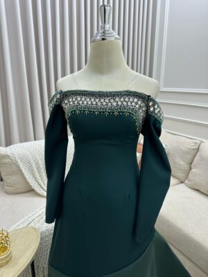 ⁦فستان سهرة لون أخضر⁩ - الصورة ⁦6⁩