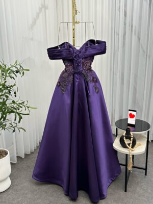 ⁦فستان سهرة منفوش⁩ - الصورة ⁦2⁩