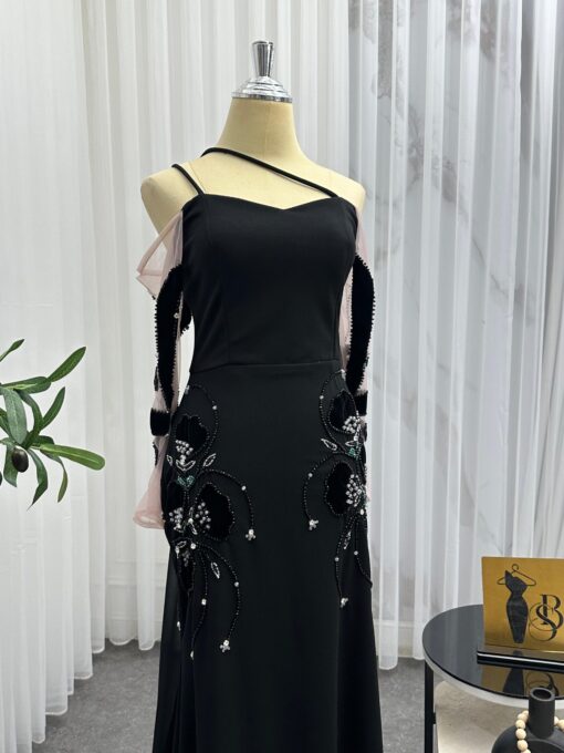 ⁦فستان سهرة لون أسود⁩ - الصورة ⁦7⁩