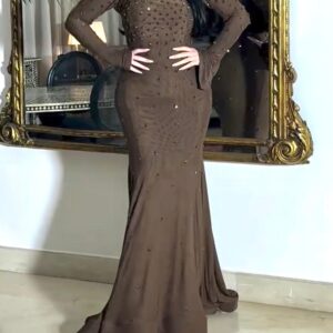 فستان سهرة طويل ب إكمام طويلة