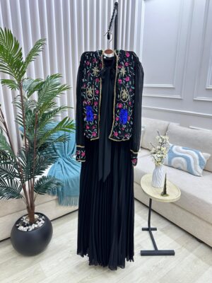⁦فستان سهرة لون أسود⁩ - الصورة ⁦2⁩
