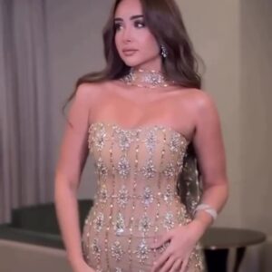 فستان زفاف فاخر من خرز كريستال وكريستال إدواردز